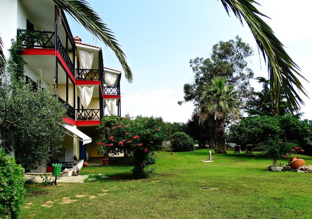 Apartments Karpetis A Green Paradise Psakoudia Chambre photo